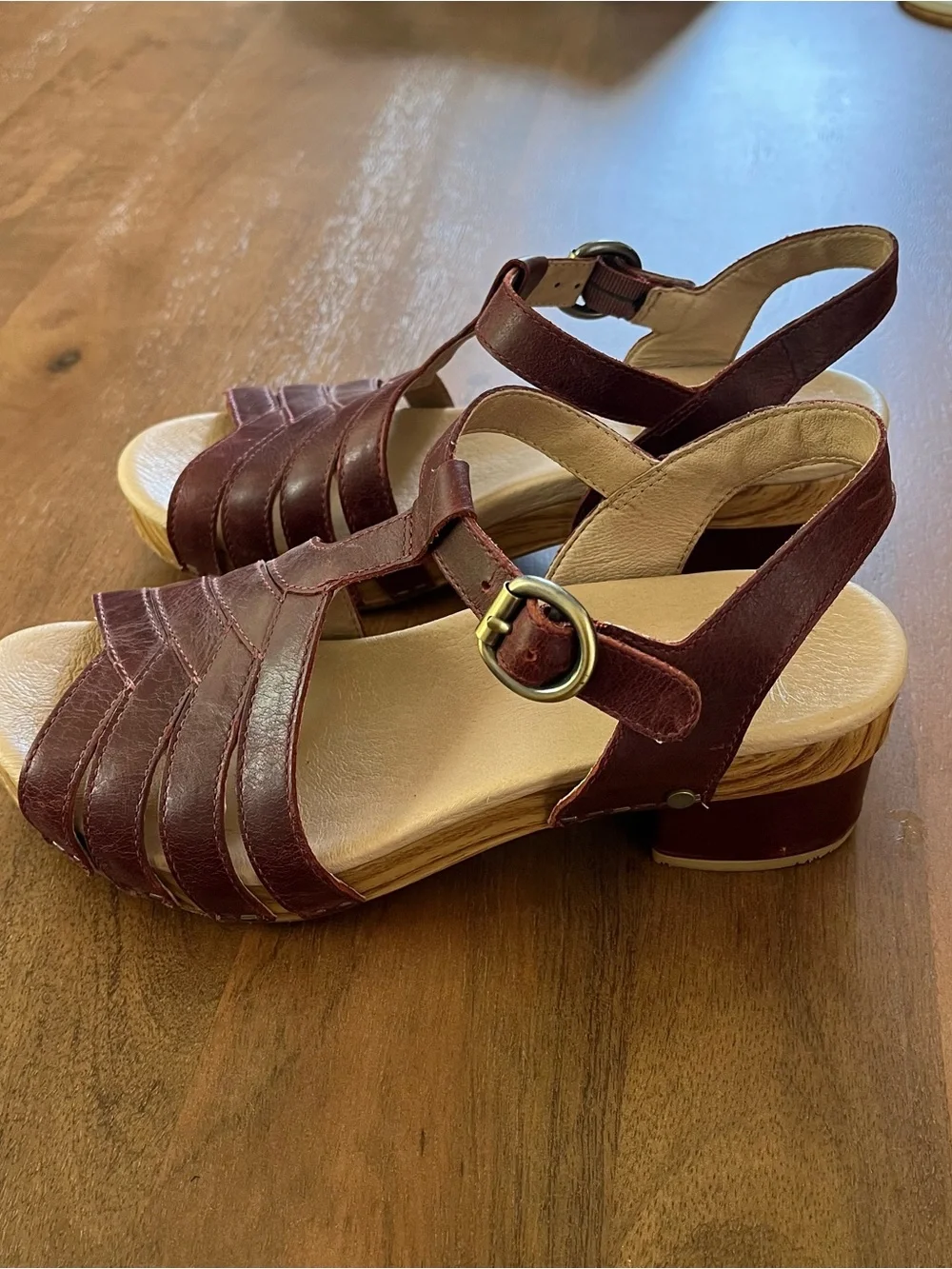 Dansko Womens Dark Brown/Maroon Leather Multi-Strap Slingback Sandals size 37